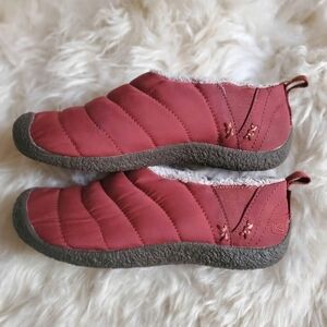 Keen Howser Quilted Loafer Shoe Insulated  Wine / Maroon Women's size 8